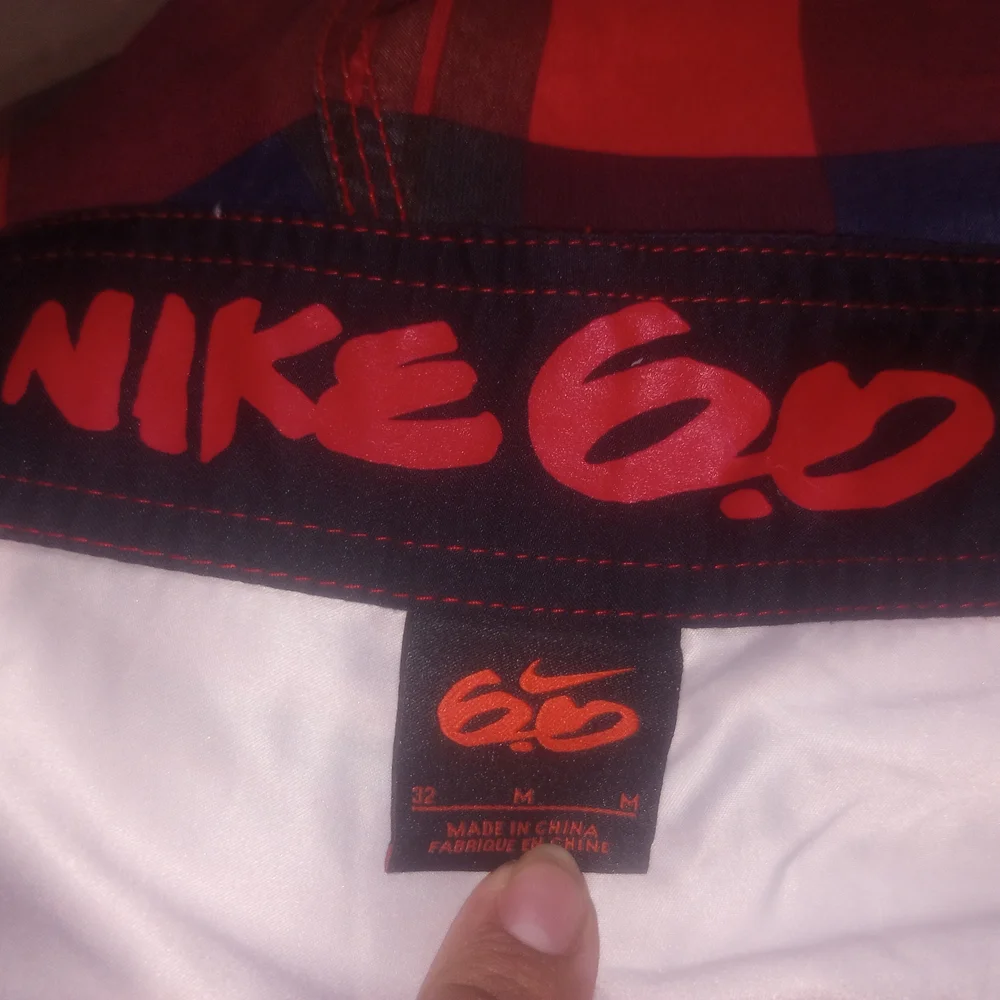 Nike Red and Blue Board Shorts with Plaid Design Sz 32 ( M )